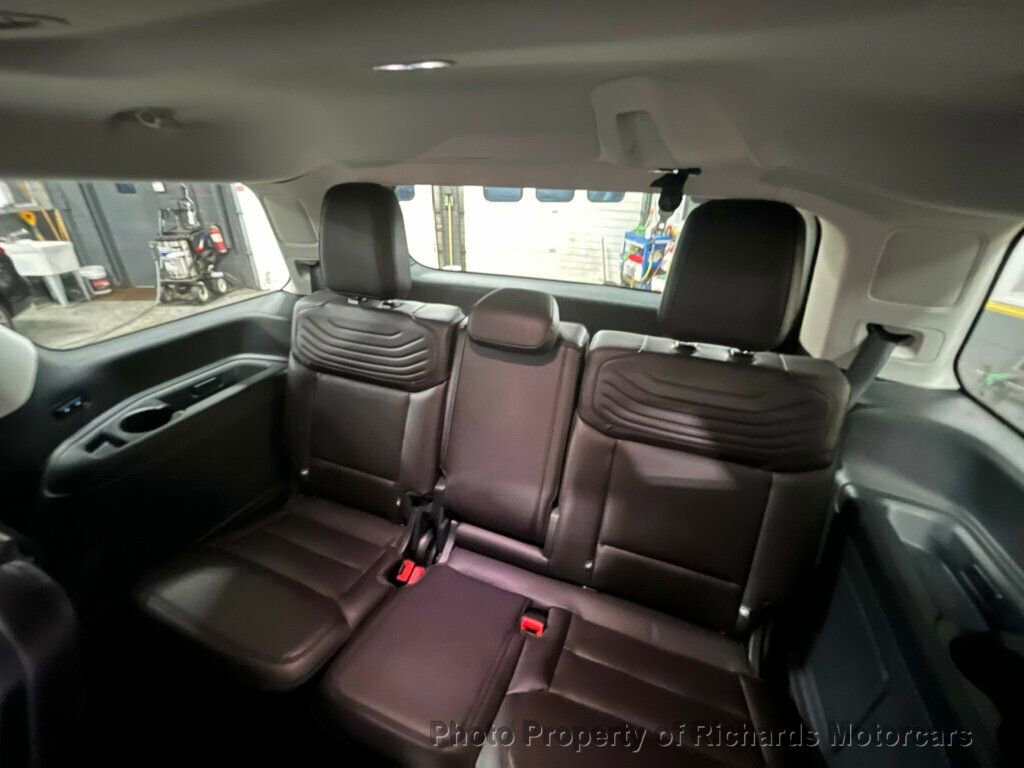 Used 2025 Ford Expedition Platinum w/ Platinum Ultimate Package image 21