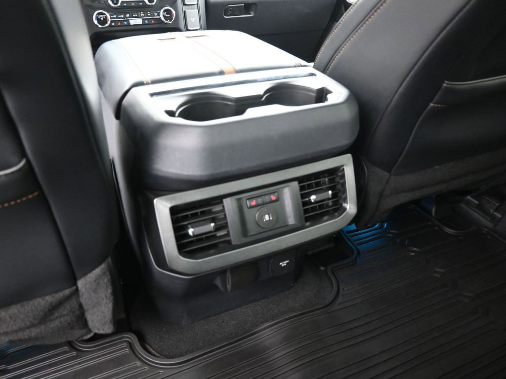 Used 2024 Ford F250 Platinum image 22