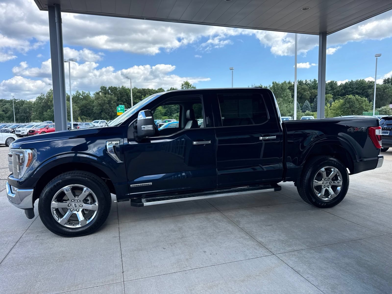 Used 2023 Ford F150 Lariat w/ Equipment Group 502A High AWD/4WD image 4