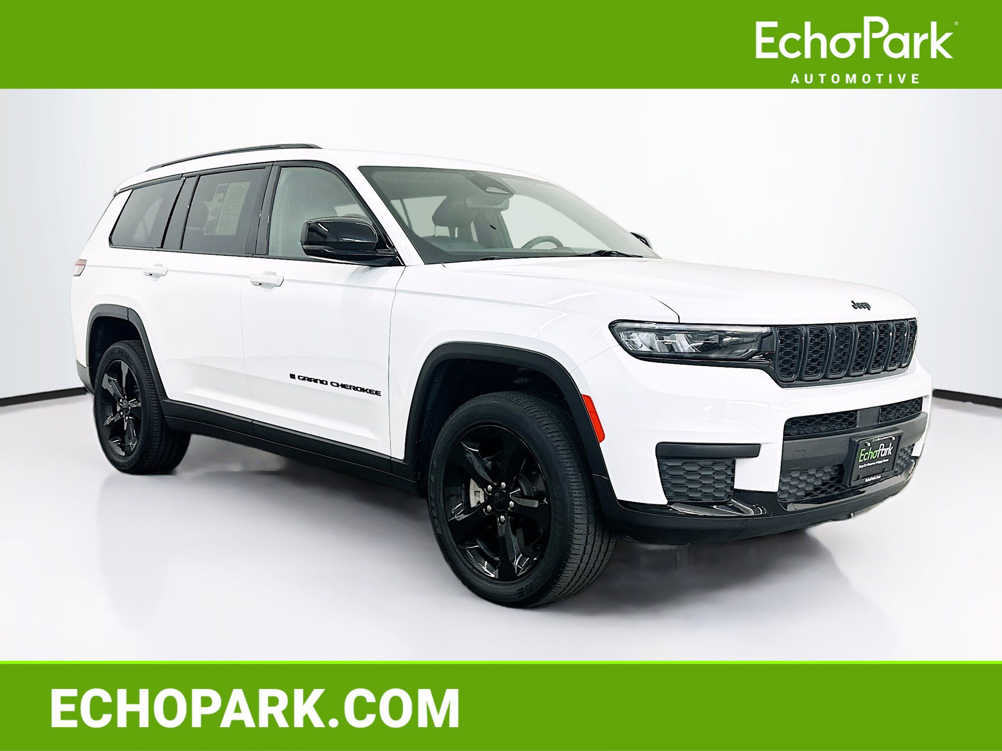 Used 2023 Jeep Grand Cherokee L Laredo image 1