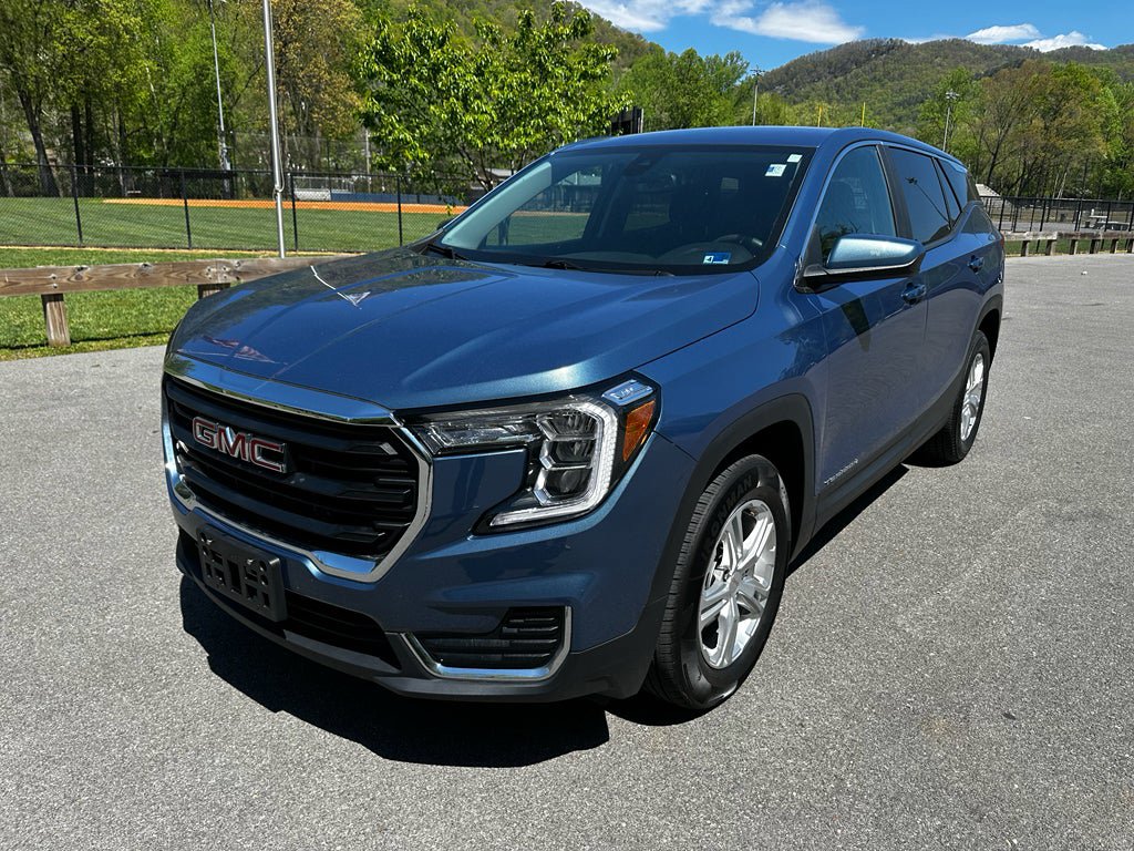 Used 2024 GMC Terrain SLE AWD/4WD image 8