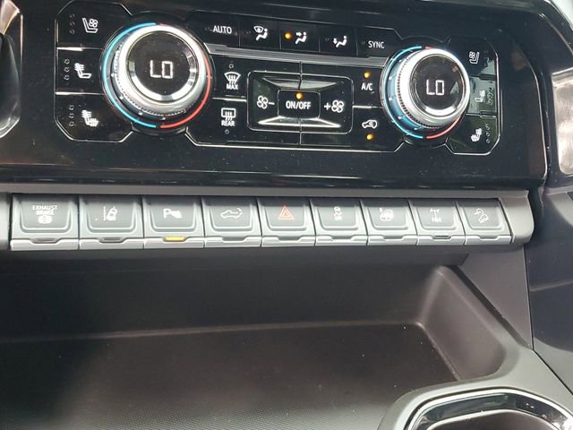 Used 2025 GMC Sierra 2500 AT4X AWD/4WD image 23