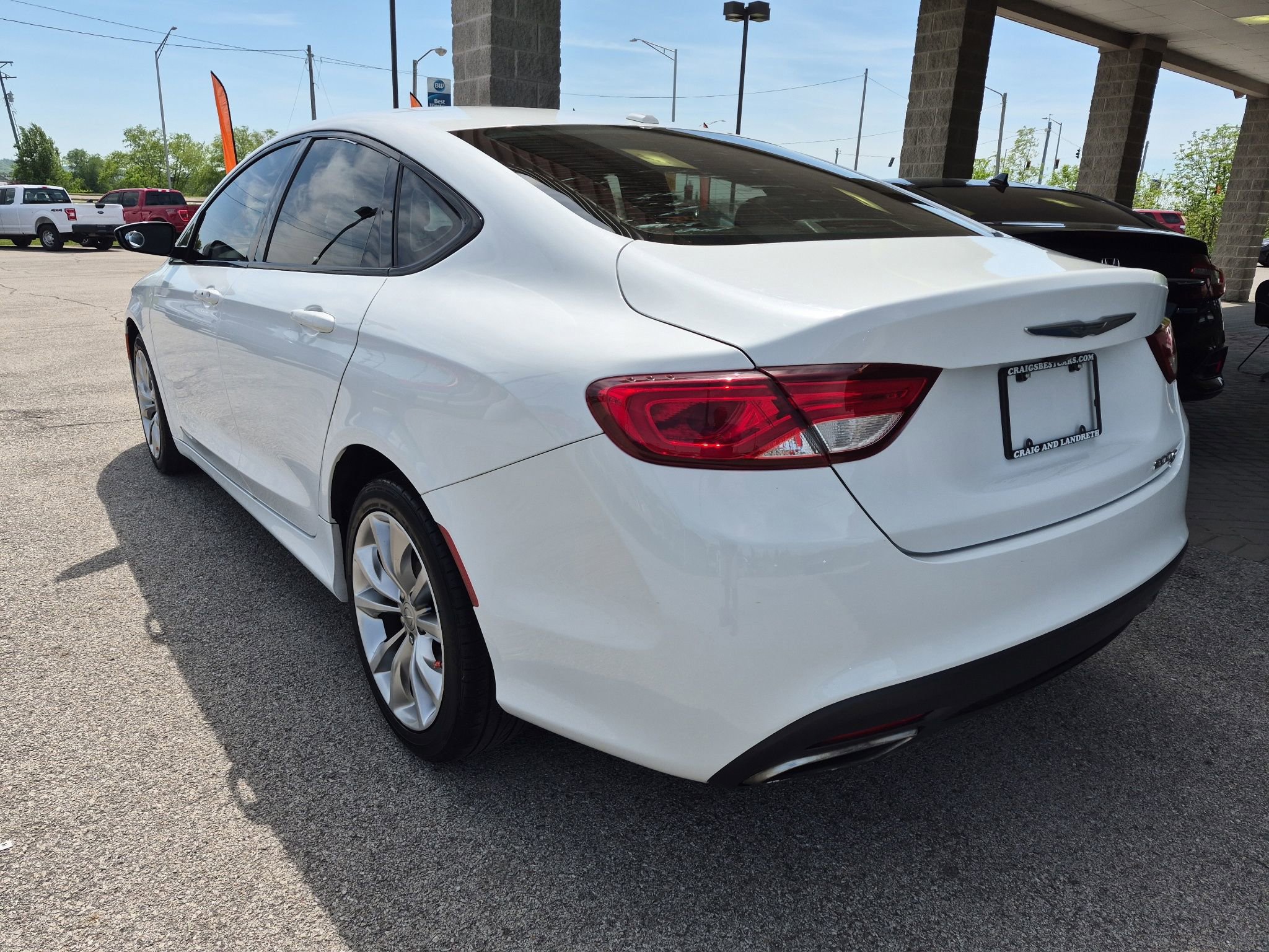 Used 2016 Chrysler 200 S w/ Comfort Group image 5