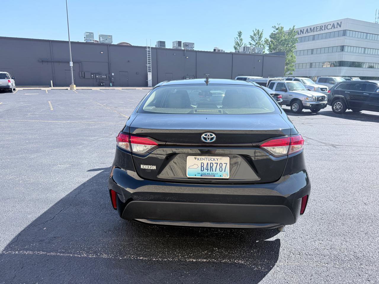 Used 2021 Toyota Corolla LE FWD image 4