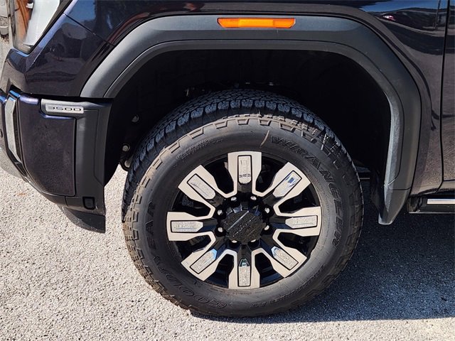 New 2025 GMC Sierra 3500 Denali w/ Denali Reserve Package image 5