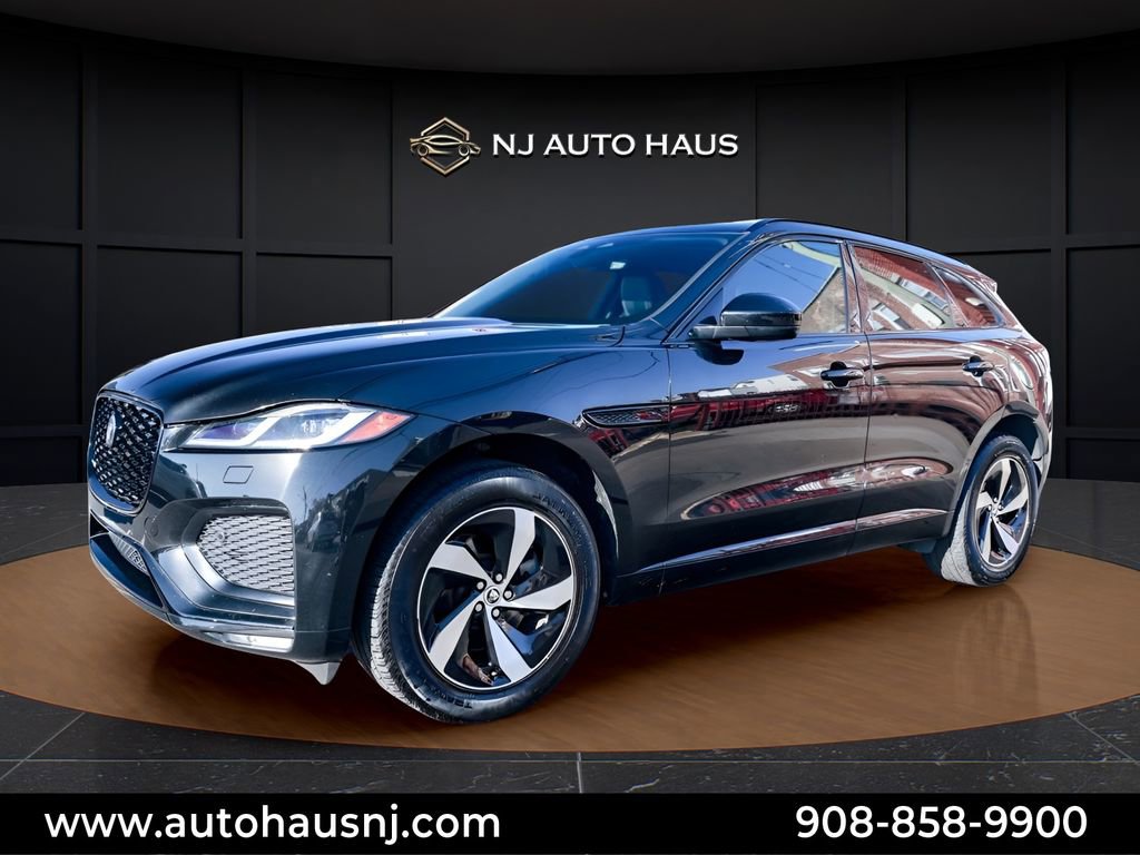 Used 2024 Jaguar F-PACE R-Dynamic S image 4