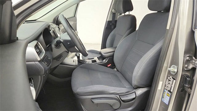 Used 2017 Kia Sorento LX image 18