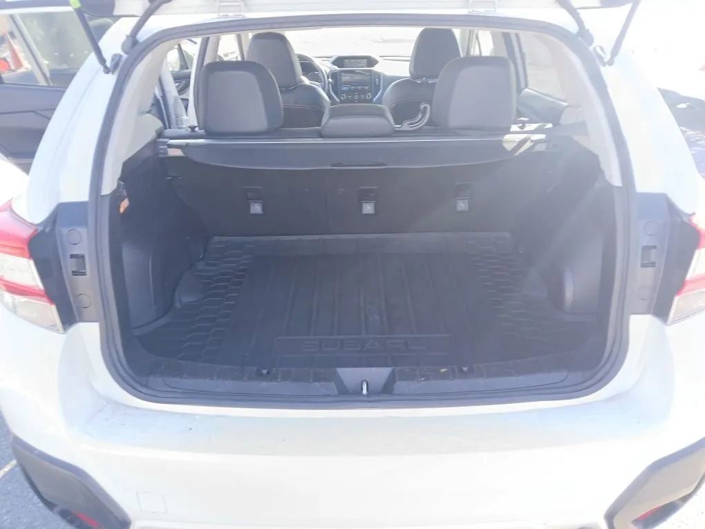 Used 2018 Subaru Crosstrek 2.0i Limited image 20