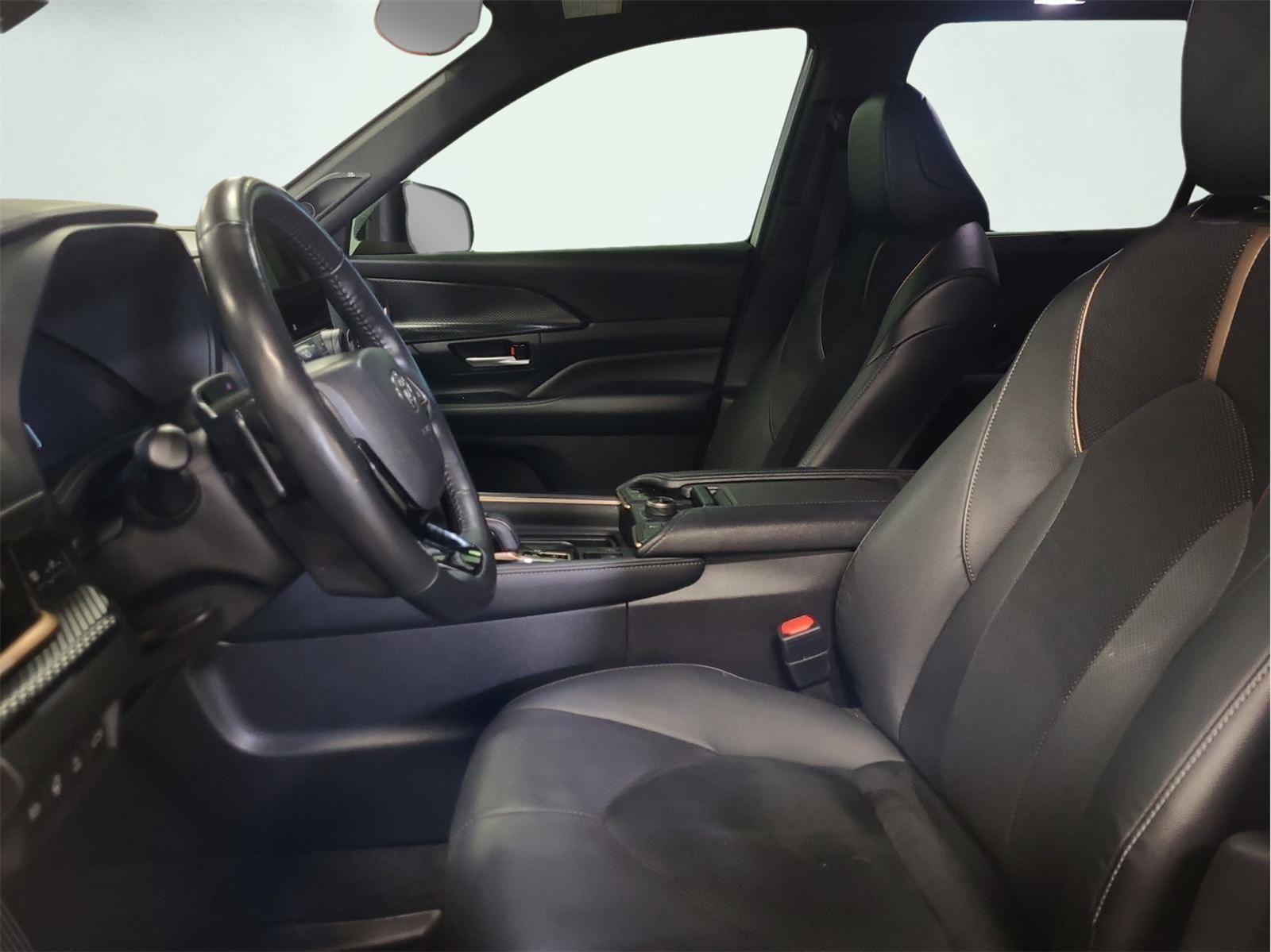 Used 2024 Toyota Grand Highlander MAX Platinum image 9