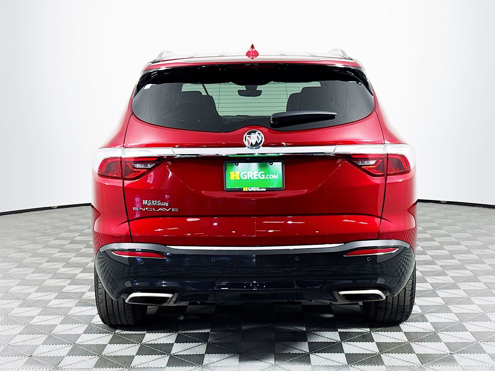 Used 2024 Buick Enclave Premium image 8