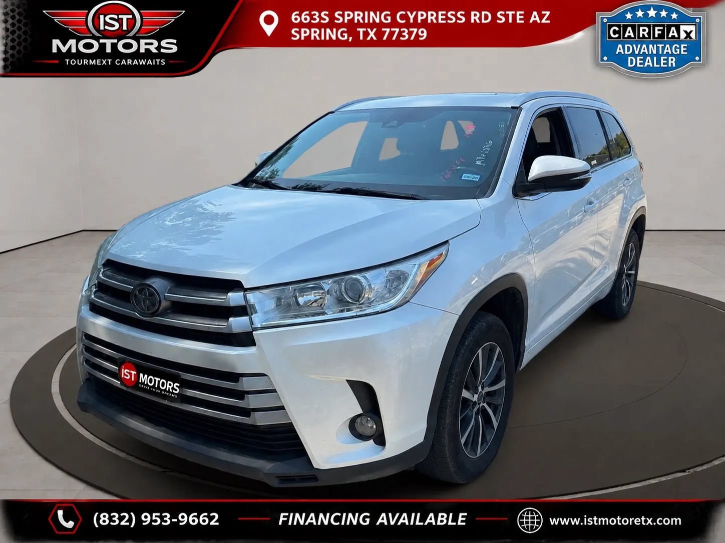 Used 2017 Toyota Highlander XLE FWD image 2