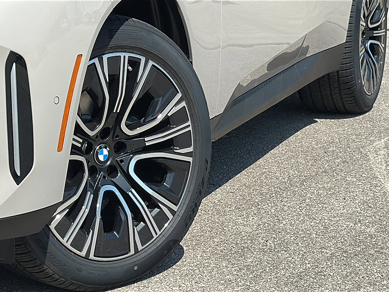 New 2026 BMW X3 xDrive30 w/ Premium Package image 3