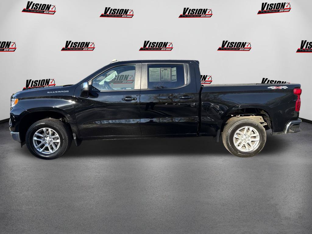 Used 2024 Chevrolet Silverado 1500 LT AWD/4WD image 8