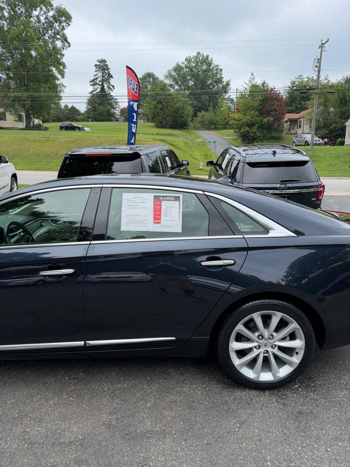 Used 2013 Cadillac XTS Premium AWD/4WD image 4