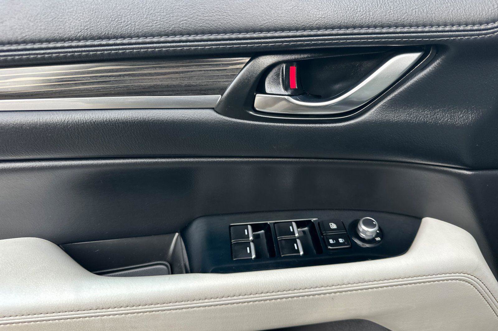 Used 2018 MAZDA CX-5 Grand Touring w/ Premium Package image 12