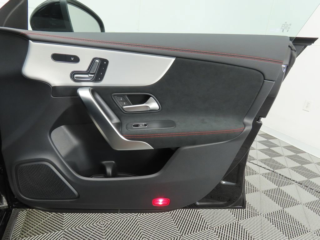 New 2026 Mercedes-Benz CLA 250 4MATIC image 25