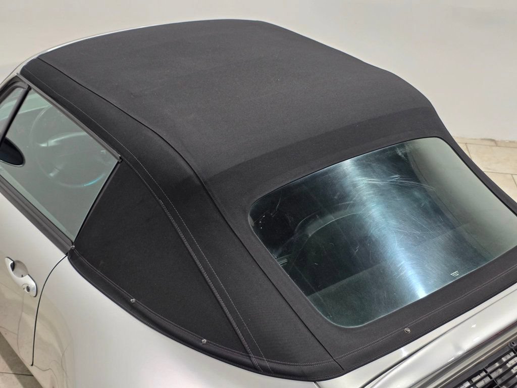 Used 1998 Porsche 911 Cabriolet image 33
