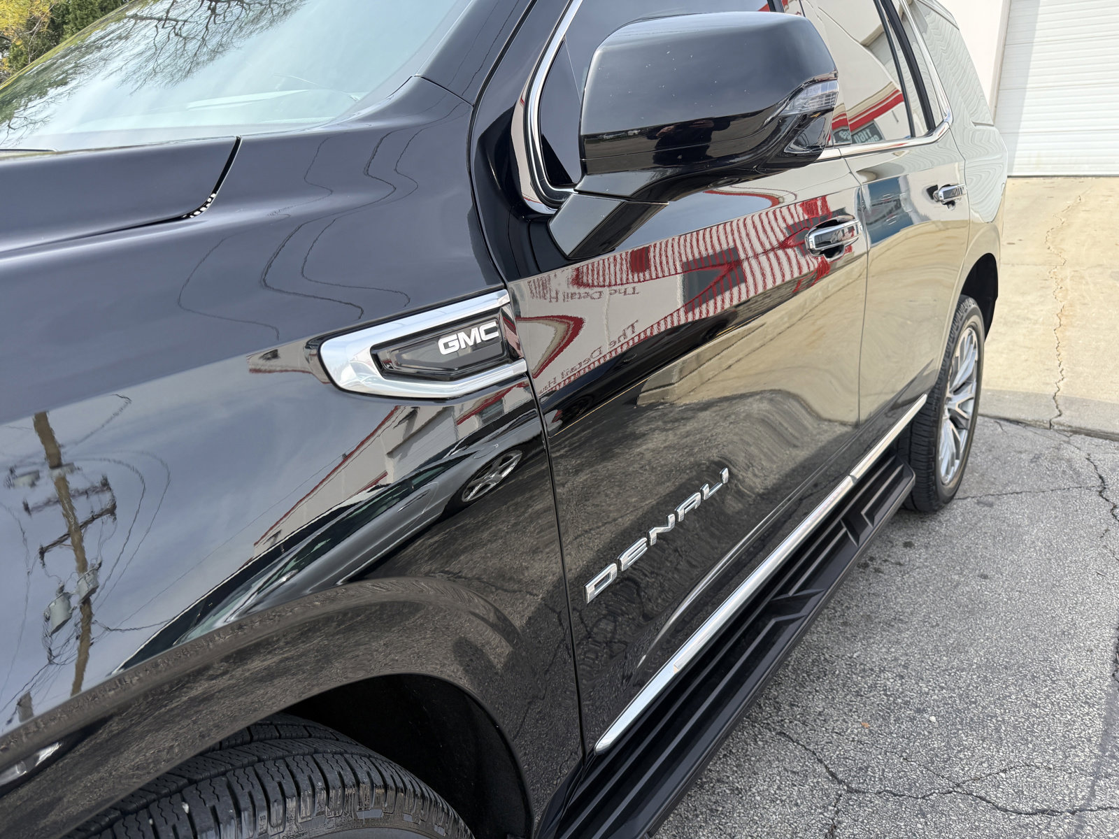 Used 2021 GMC Yukon Denali AWD/4WD image 28