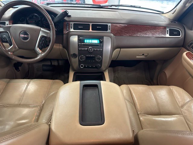 Used 2007 GMC Yukon SLT w/ SLT Preferred Equipment Group AWD/4WD image 3