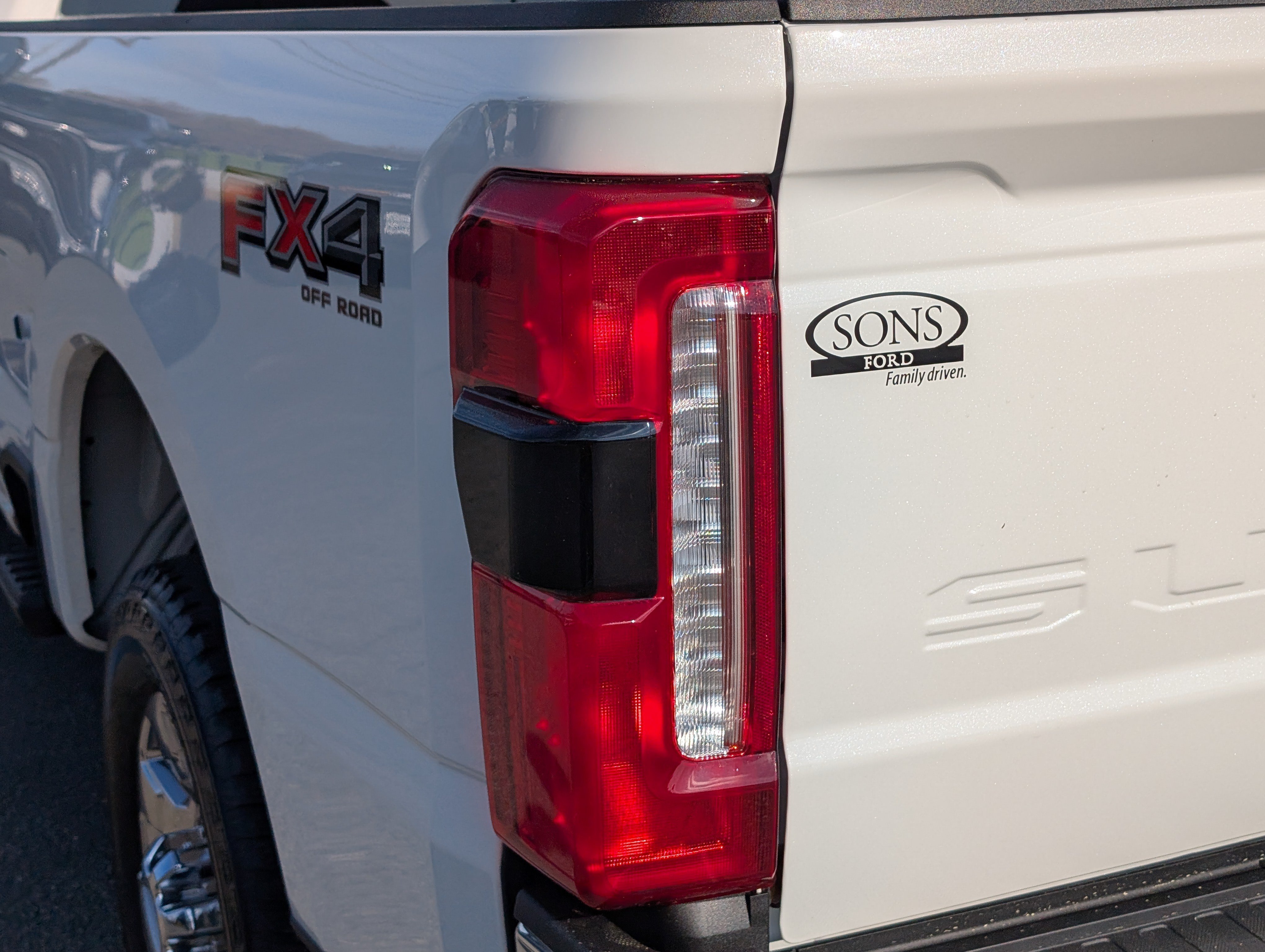 New 2026 Ford F350 Lariat w/ Lariat Ultimate Package AWD/4WD image 12