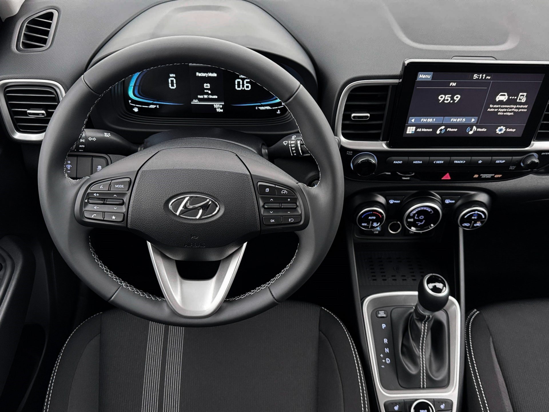 New 2026 Hyundai Venue SEL FWD image 17