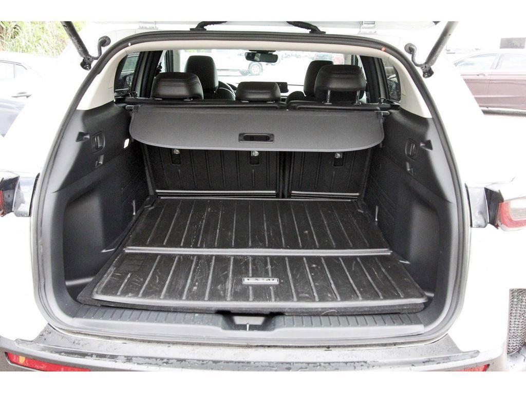 Certified 2025 MAZDA CX-50 AWD 2.5 Turbo w/ Weather Package image 6