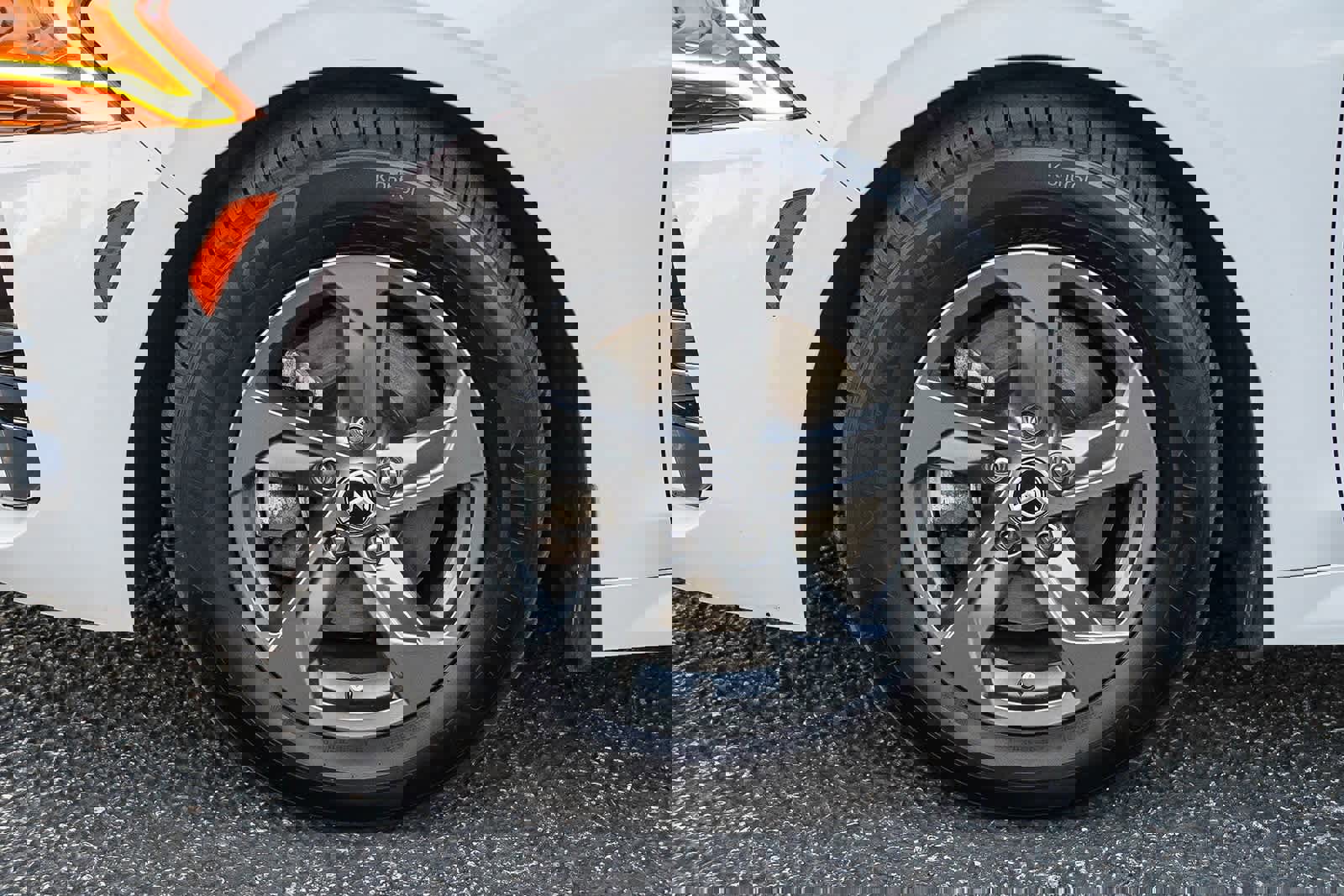 Used 2021 Kia K5 LXS image 12