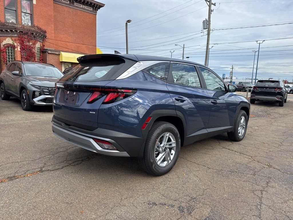 New 2026 Hyundai Tucson SE image 7