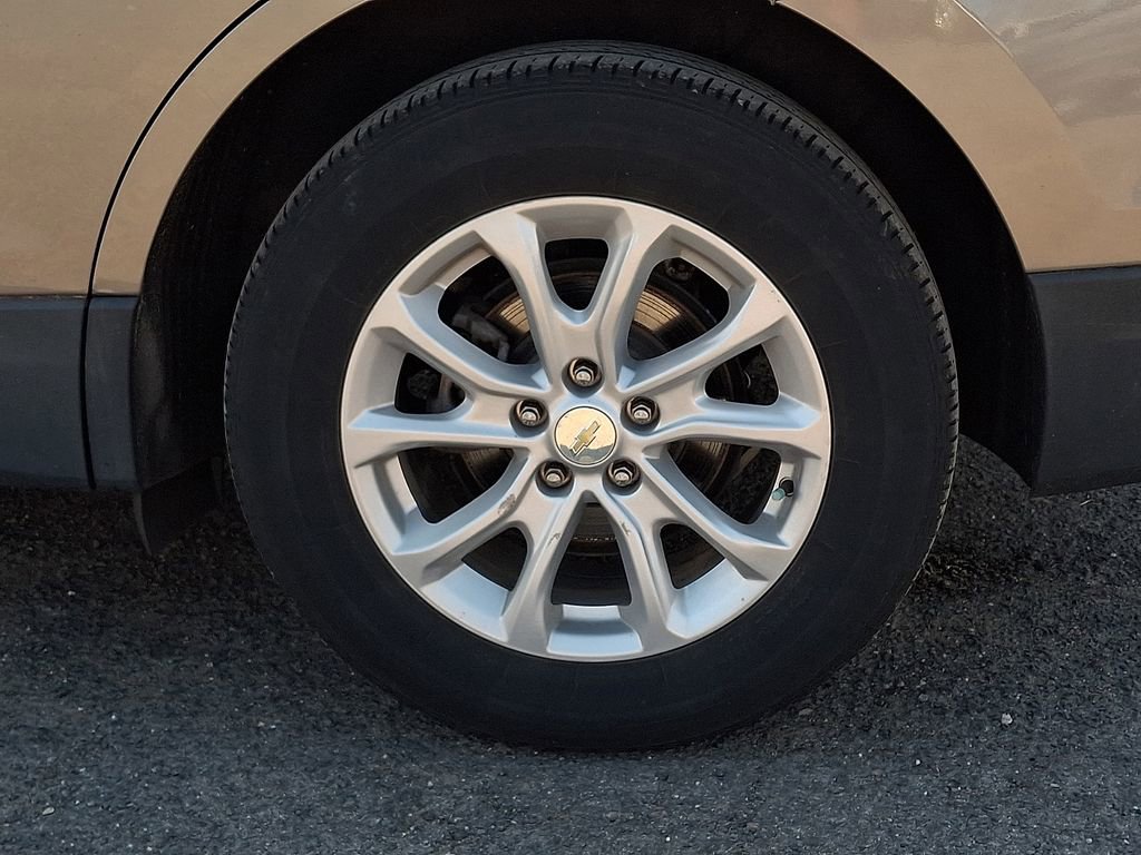 Used 2019 Chevrolet Equinox LT image 32