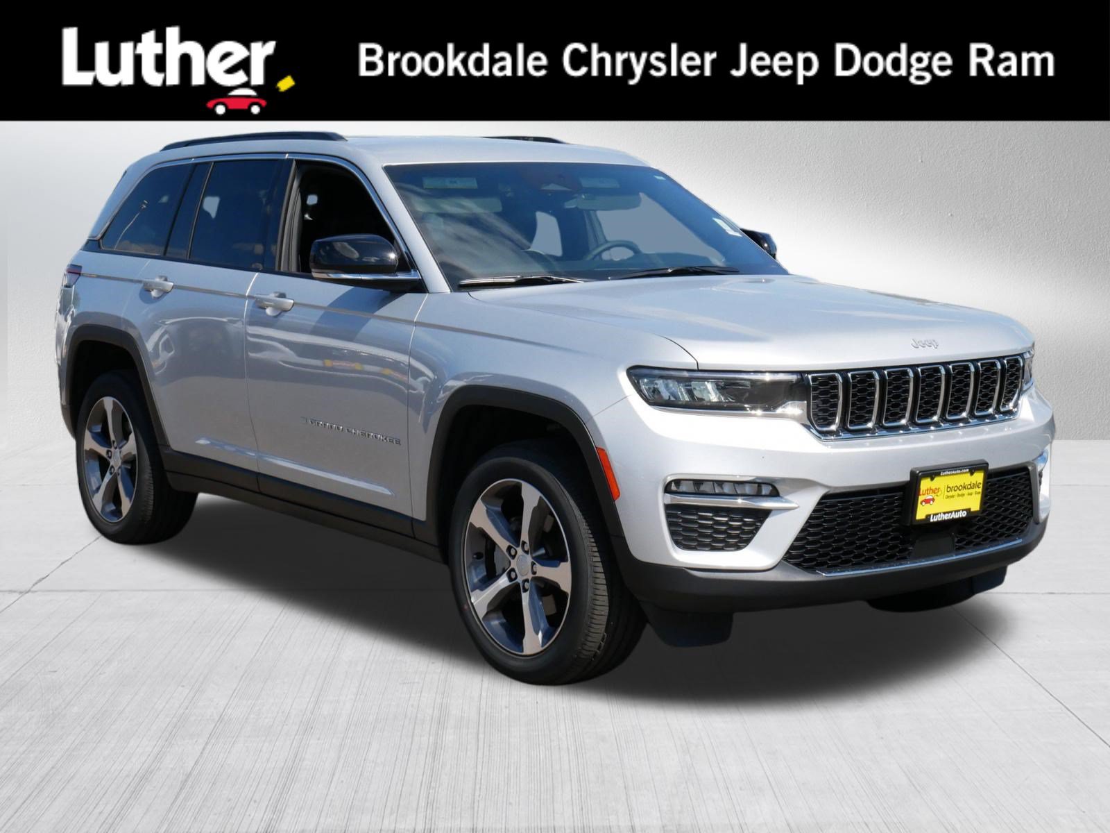Used 2025 Jeep Grand Cherokee Limited w/ Trailer Tow Package