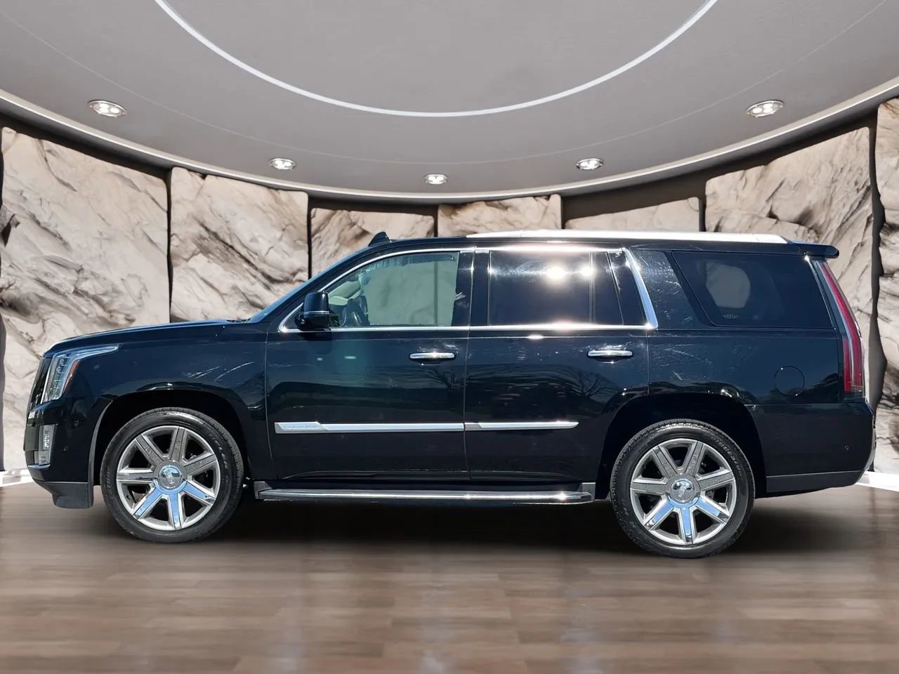 Used 2017 Cadillac Escalade Premium Luxury AWD/4WD image 9
