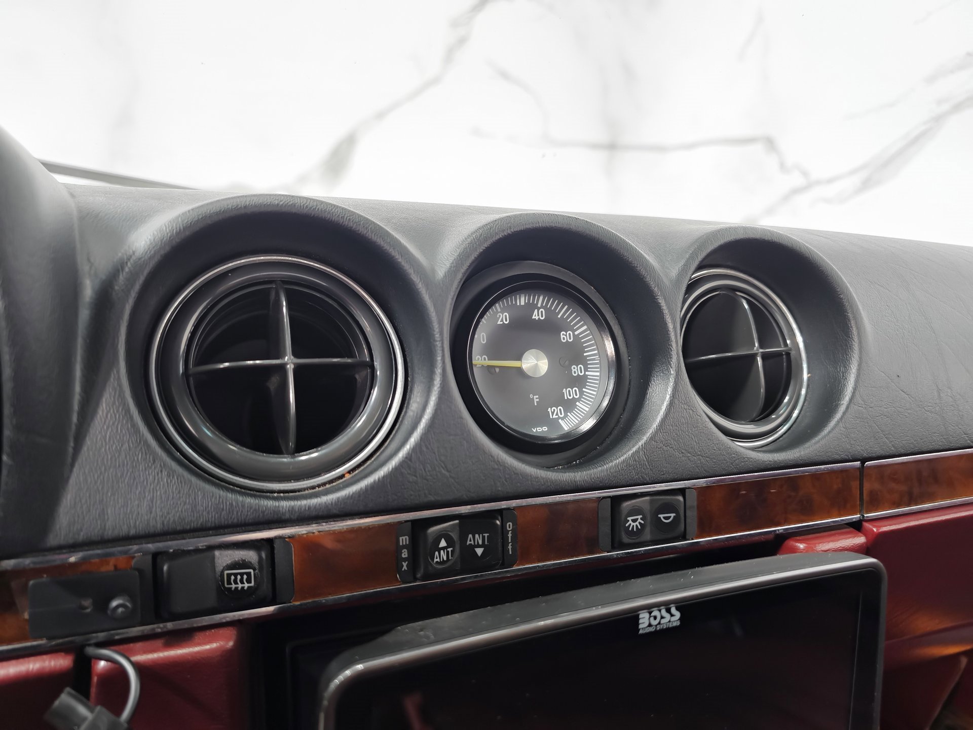 Used 1986 Mercedes-Benz 560 SL image 25