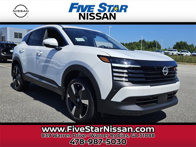 New 2025 Nissan Kicks SR