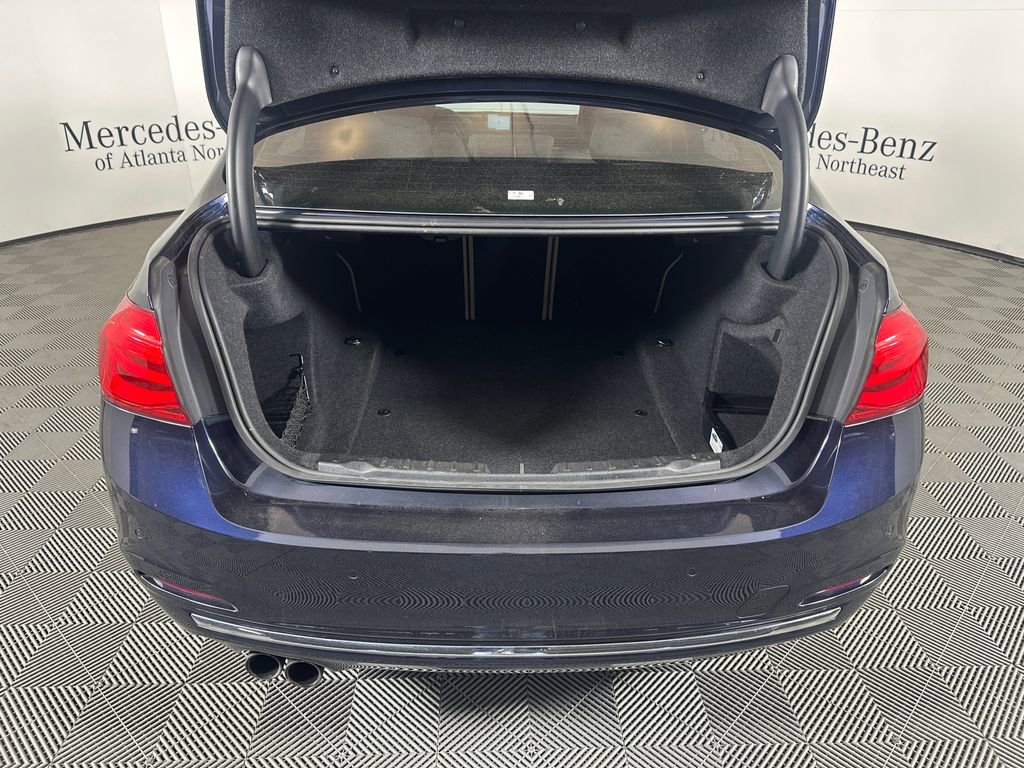 Used 2017 BMW 330i Sedan image 18