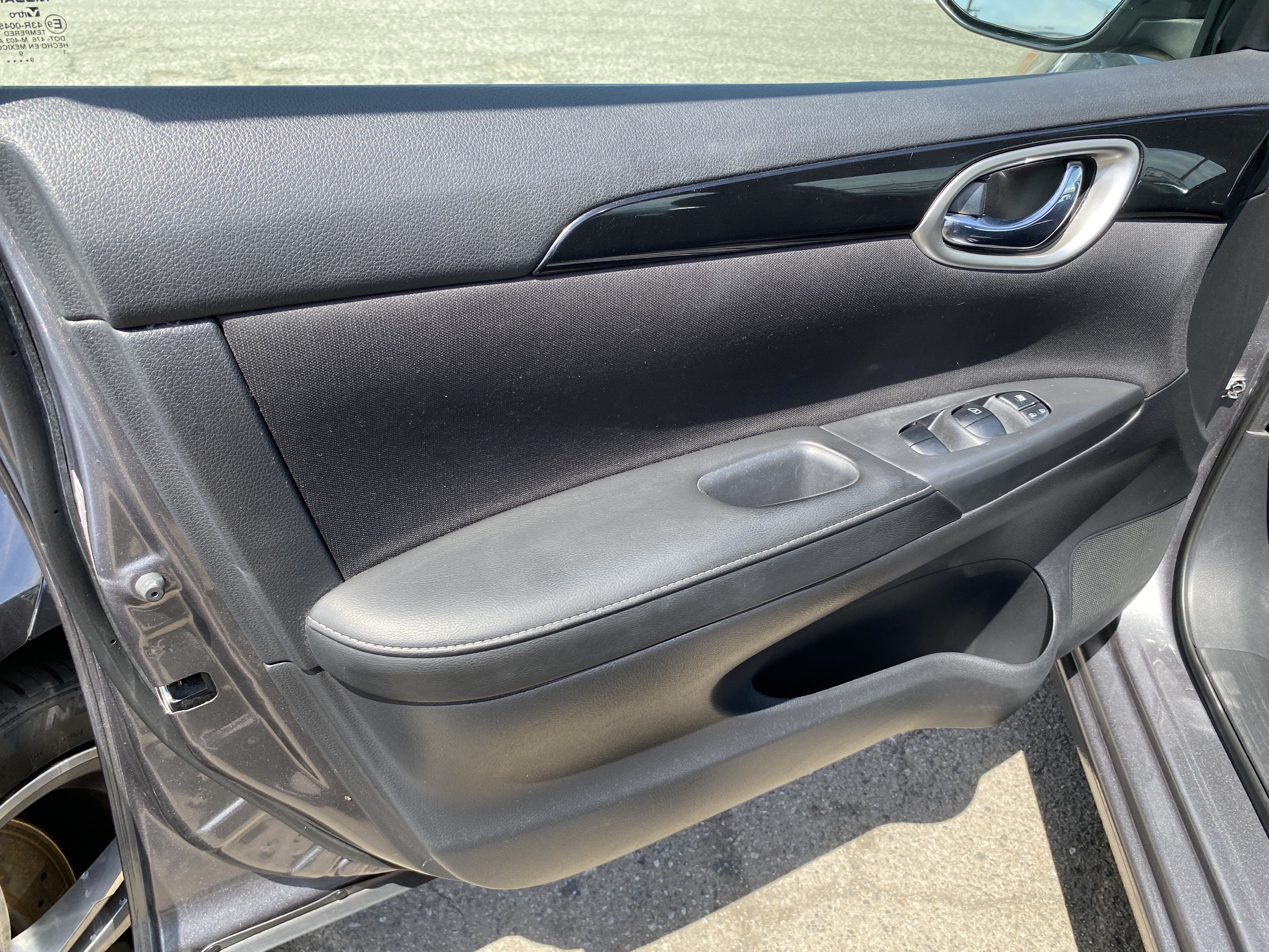 Used 2019 Nissan Sentra SV FWD image 11