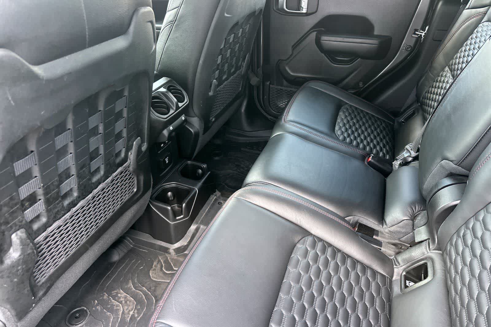 Used 2021 Jeep Gladiator Rubicon AWD/4WD image 4