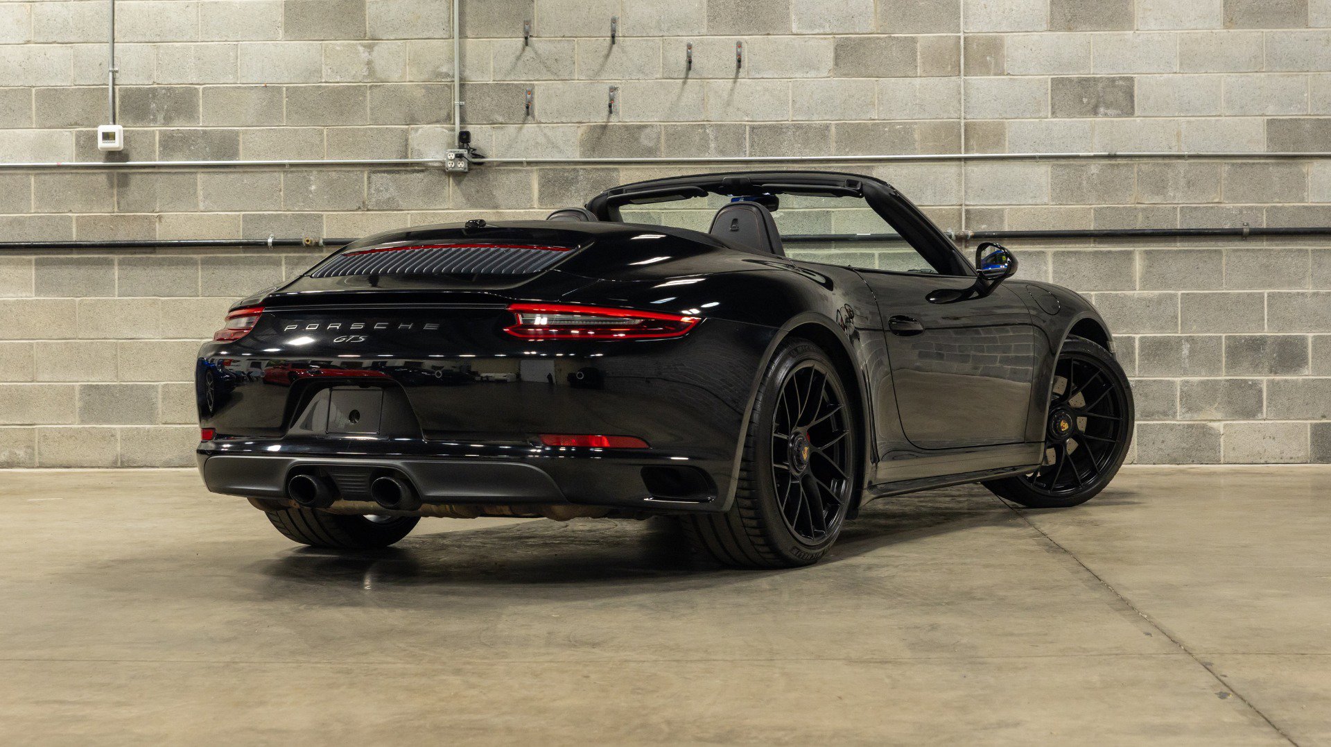 Used 2019 Porsche 911 Carrera 4 GTS image 8