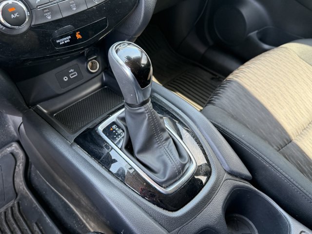 Used 2020 Nissan Rogue S AWD/4WD image 20