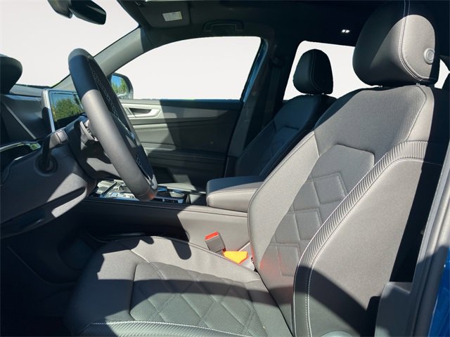 New 2025 Volkswagen Atlas Cross Sport SE image 9