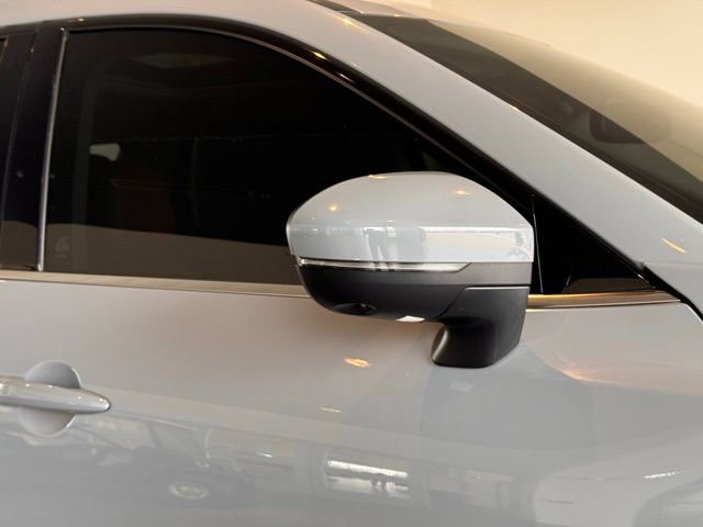 Used 2022 Nissan Pathfinder Platinum w/ Cargo Package image 49