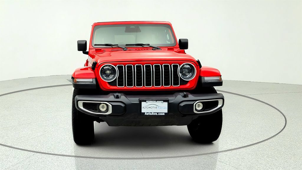 Used 2025 Jeep Wrangler Unlimited Sahara w/ Safety Group AWD/4WD image 2
