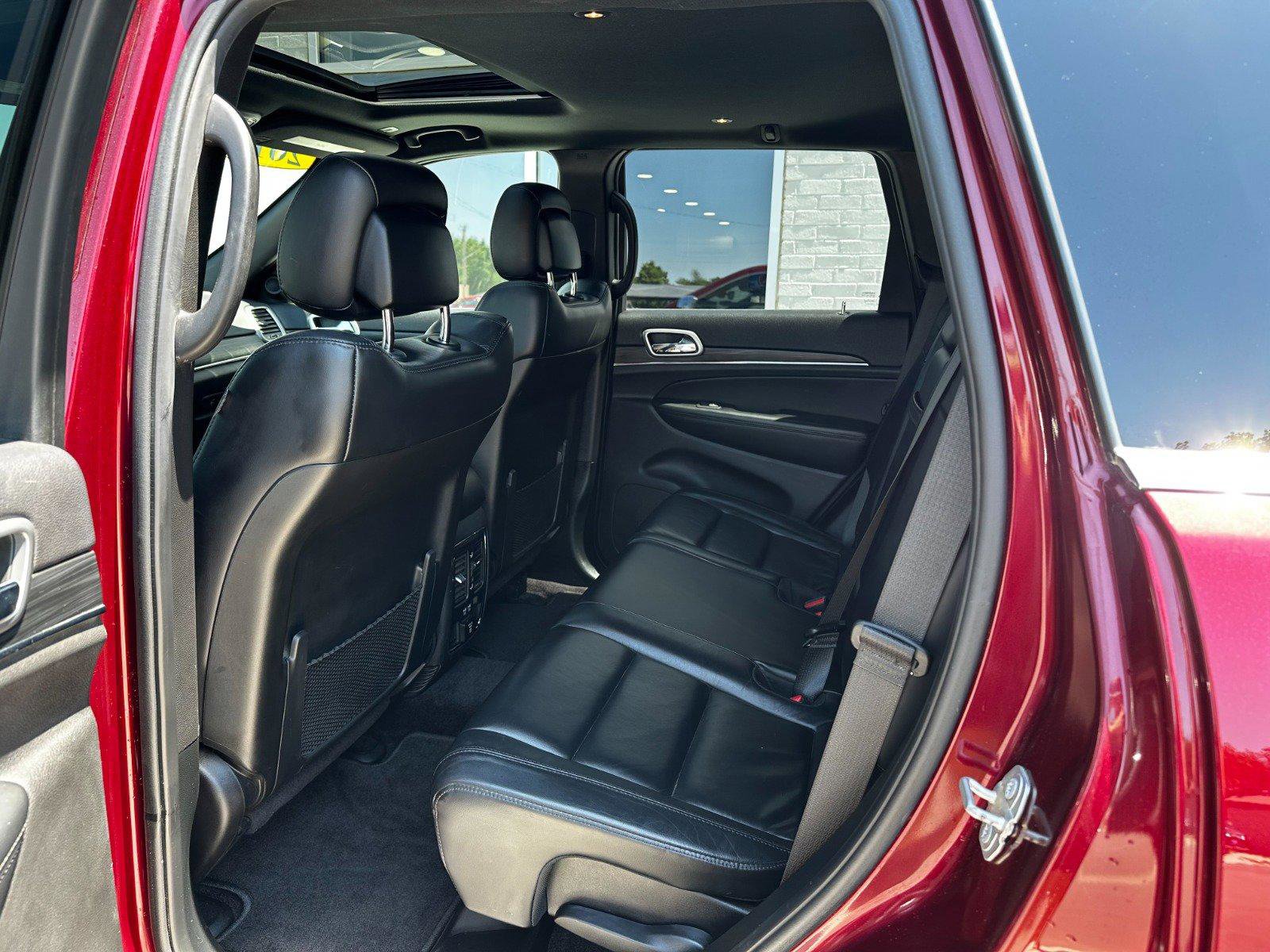 Used 2019 Jeep Grand Cherokee Limited image 18