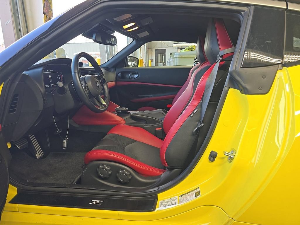 Used 2024 Nissan Z Performance w/ Floor Mat Package RWD image 21