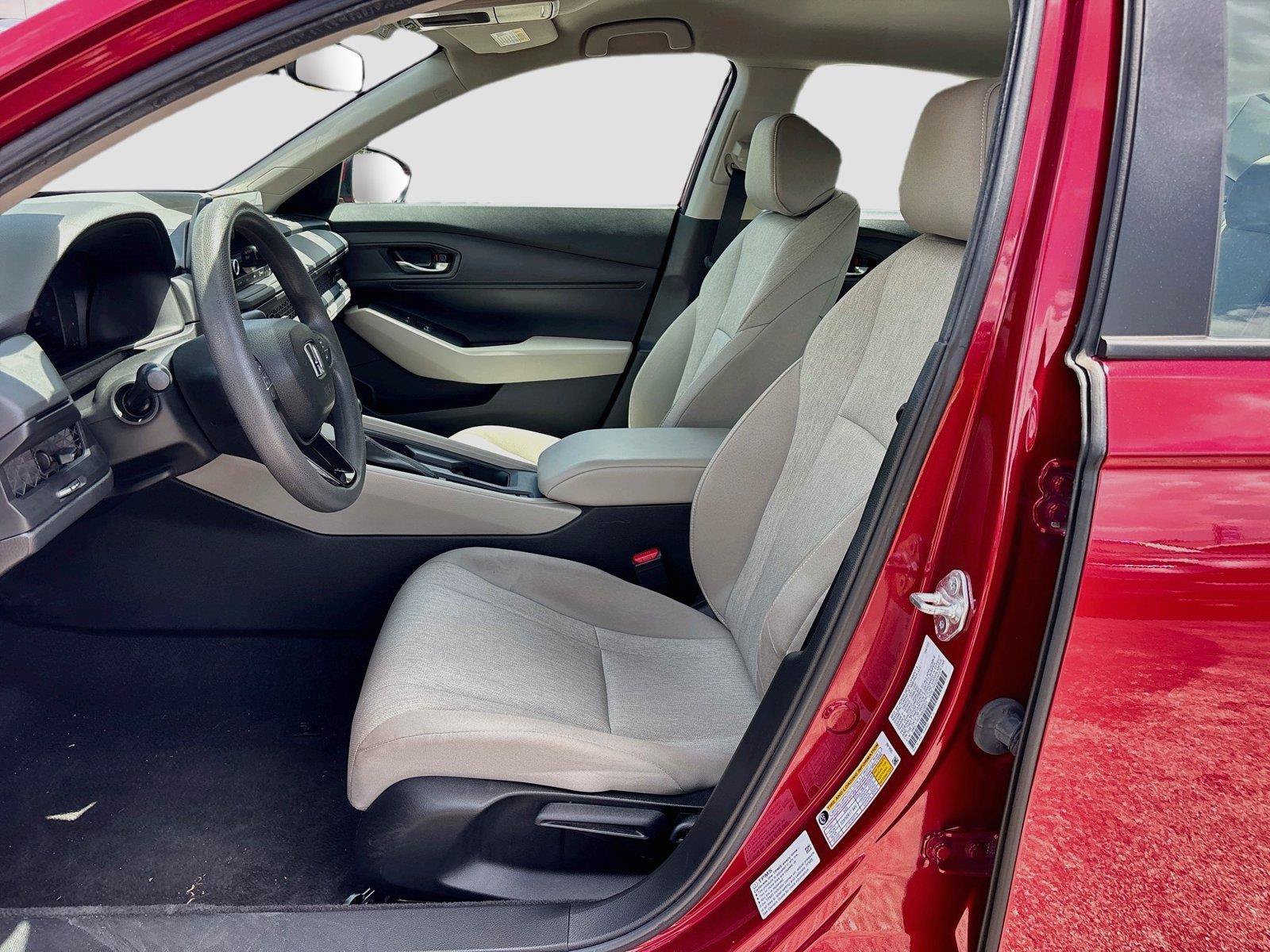 Certified 2025 Honda Accord LX image 22