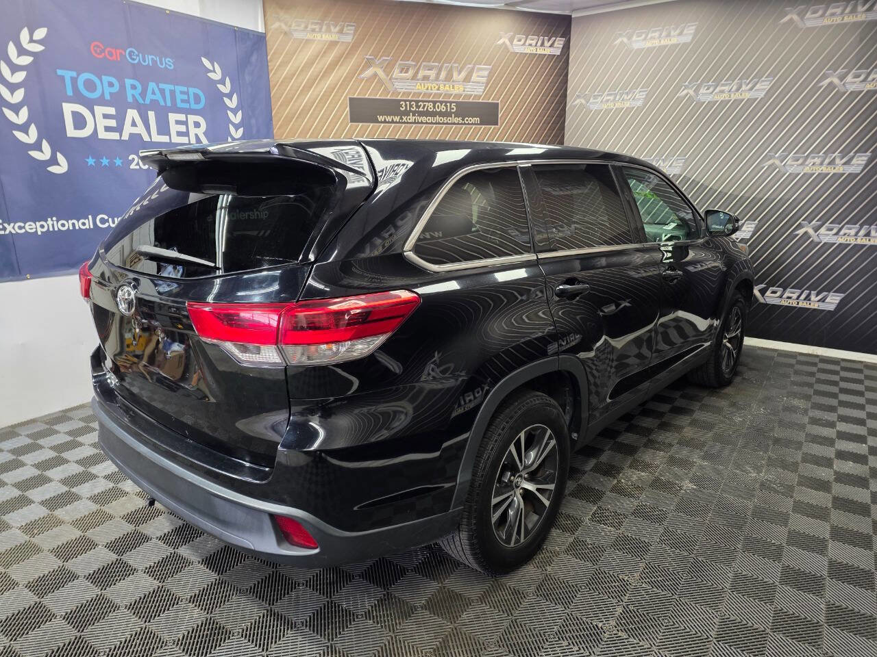 Used 2019 Toyota Highlander LE image 16