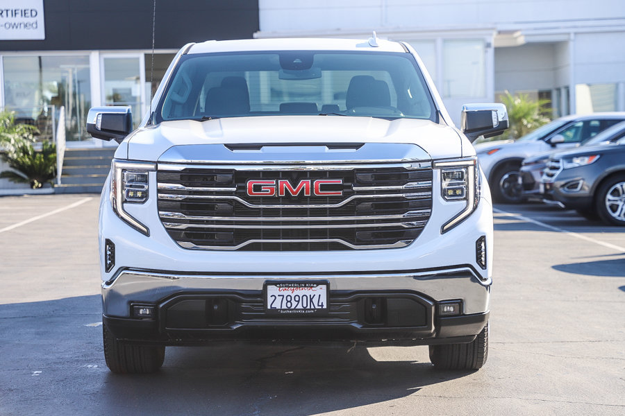Used 2026 GMC Sierra 1500 SLT RWD image 2