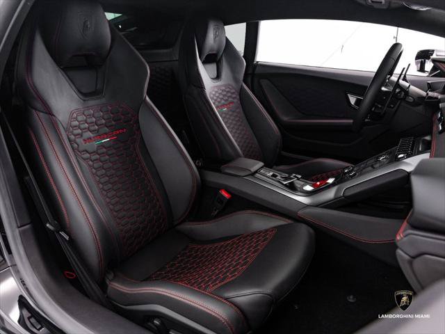 Used 2019 Lamborghini Huracan LP 580-2 RWD image 34
