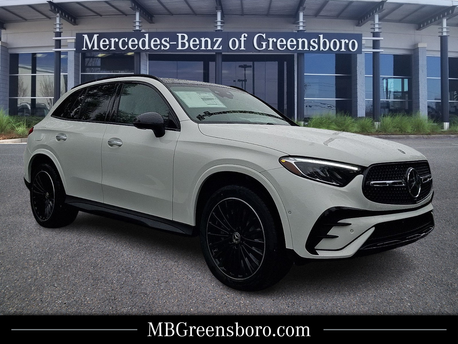 New 2026 Mercedes-Benz GLC 300 4MATIC image 1