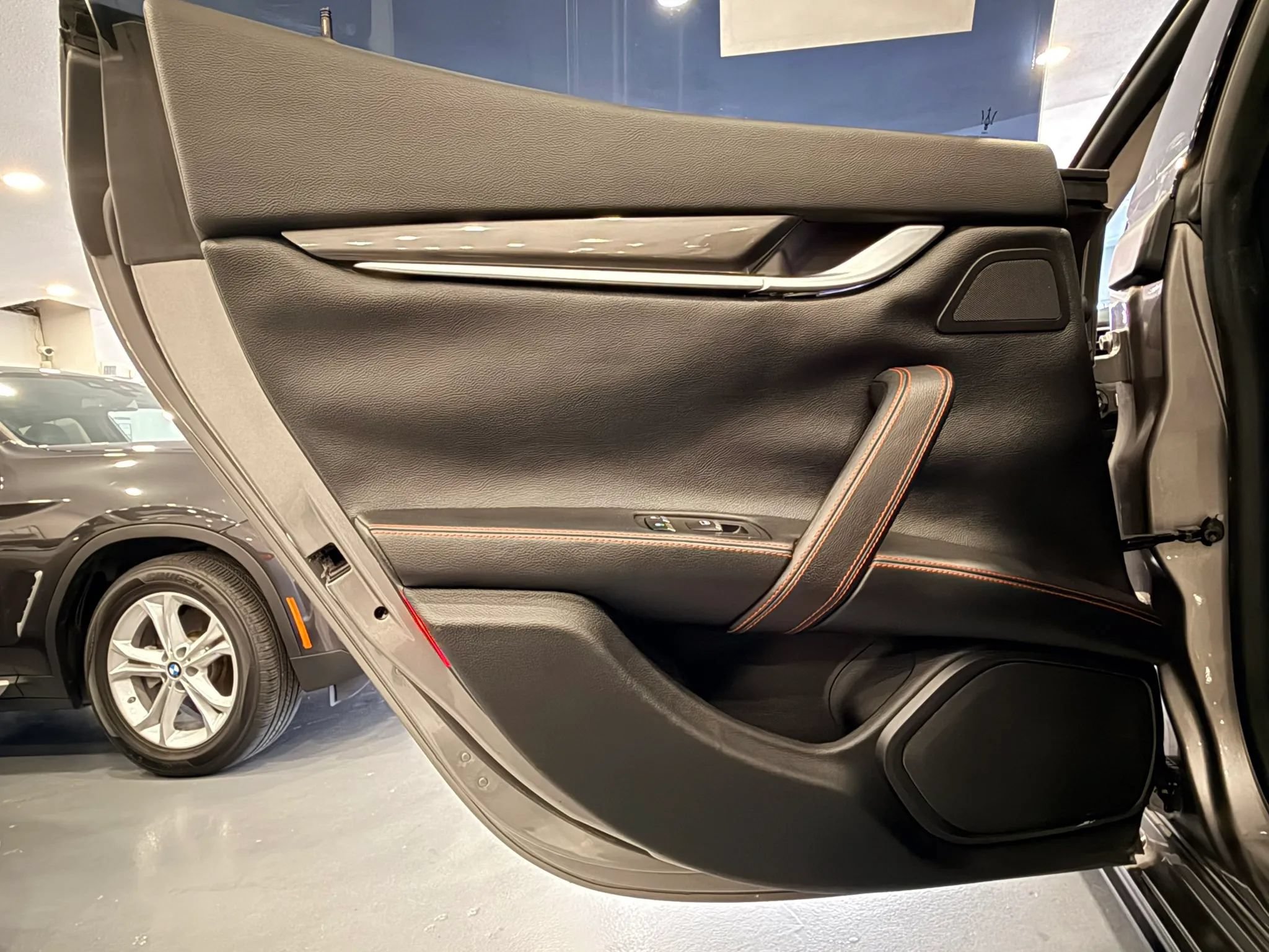 Used 2016 Maserati Ghibli RWD image 35