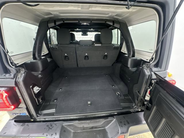 Used 2025 Jeep Wrangler Unlimited Rubicon 4xe w/ Convenience Group image 20